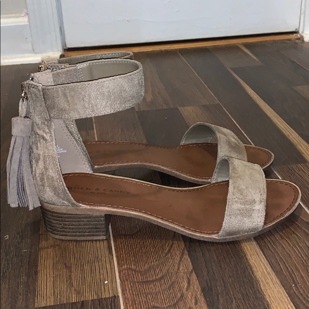 Flat Zip Back Sandal